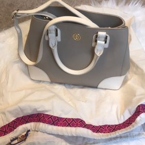 EUC Tory Burch purse
